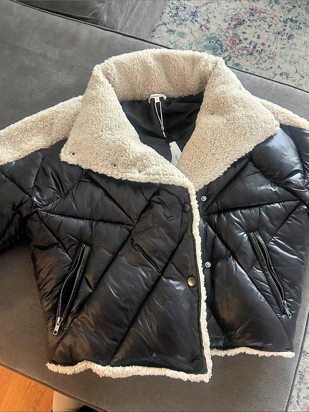 Heartloom Solas Jacket Sherpa Collar Puffer Jacket in Black & Cream Size Small